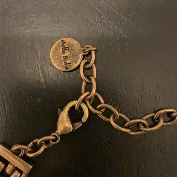 Retired Stella & Dot statement necklace - Picture 2 of 3